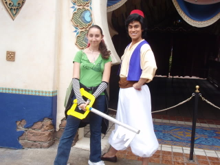 Illustration for article titled The Kingdom Hearts Keyblade Takes Disneyland